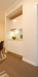 NEAT & TIDY STUDIO - Photo 3