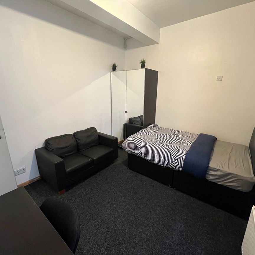 2 Bed Flat, Chancery Street, LE1 - Photo 1