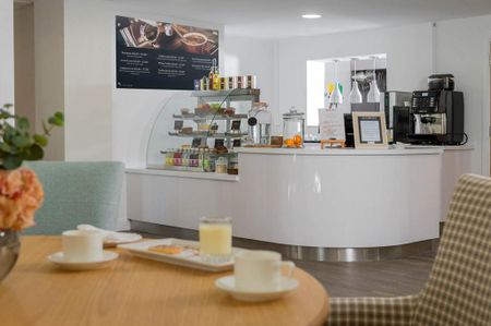 1 bedroom retirement property to rent - Photo 4