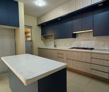 CASA EN RENTA, REAL DE VALDEPEÑAS, ZAPOPAN, JALISCO - Photo 2