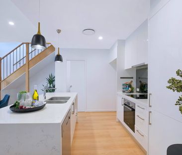 Stunning Near New Home Ready for Your Family! - Photo 3