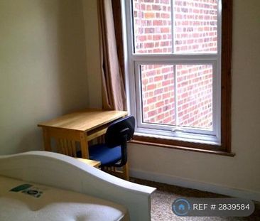 4 bedroom terraced house to rent - Photo 4