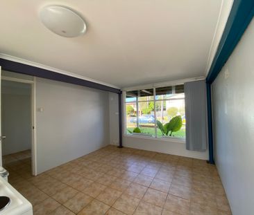 Low Maintenance - Well Maintained Unit - Photo 6