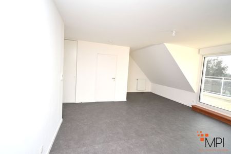 Location Appartement 3 pièces 71m² - Photo 2