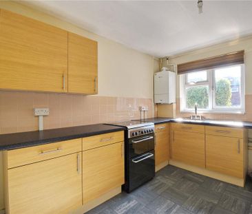 2 bedroom end of terrace house to rent - Photo 4