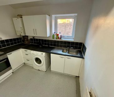 5 bedroom terraced house to rent - Photo 1