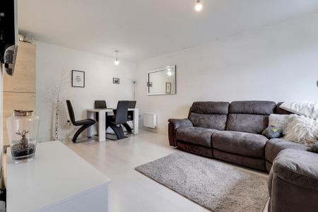 2 bedroom end of terrace house to rent - Photo 5