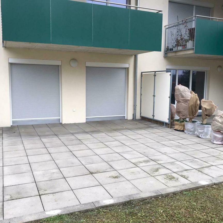 Neuwertige 2-Zimmer-Wohnung mit großer Terrasse in UKH-Nähe - Photo 1