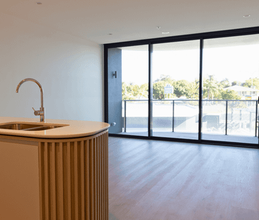 608/180 Marine Parade, Labrador, Qld 4215 - Photo 3