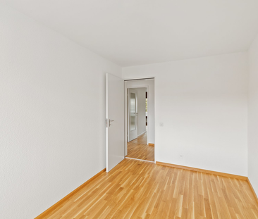 Tolle 4 Zimmer-Wohnung an zentraler Lage - Foto 4