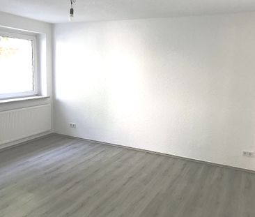 Sehr schöne 2 Zimmer Wohnung im Erdgeschoss wartet auf Sie ! - Photo 2