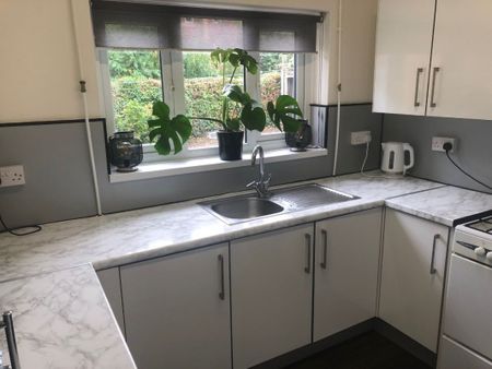 55 Garendon Road - Detached with Huge Garden Loughborough - Photo 2