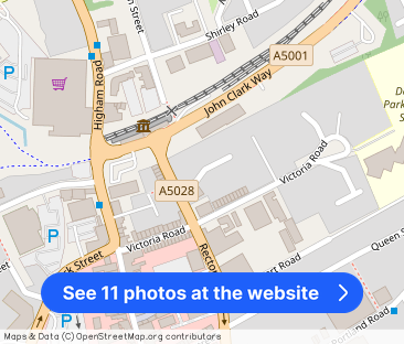 East Grove, Rushden, Northamptonshire - Photo 1