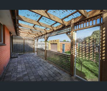 41 Plover St, Melton, Vic 3337 - Photo 6