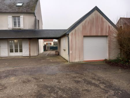 Location Maison 9 pièces 184m² CLAYE SOUILLY 77410 - Photo 4