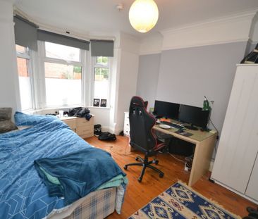 6 bed End Terraced House for Rent - Photo 1