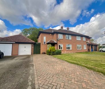 3 bedroom Semi-Detached House to let - Photo 1