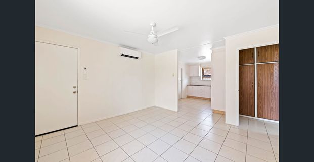 Stylish South Toowoomba Unit with Modern Comfort & Prime Location - Photo 1