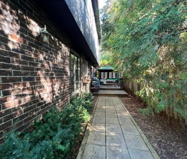 For Lease - 1810 Harkiss Road, Mississauga, Ontario - Photo 2