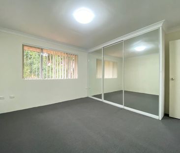 LIGHT-FILLED FAMILY HOME! - Photo 6