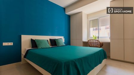 valencia, Valencian Community 46004 - Photo 3