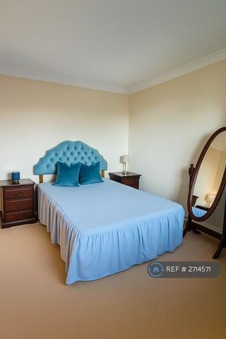 5 bedroom detached house to rent - Photo 4