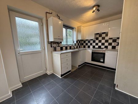 2 bedroom terraced house to rent - Photo 3