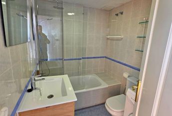 LONG TERM RENTAL IN LA CARIHUELA 3 BEDROOMS, AND PRIVATE PARKNG – tor501ts