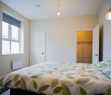 Flat 2, 4 Paradise Square, Sheffield, S1 2PE - Photo 3