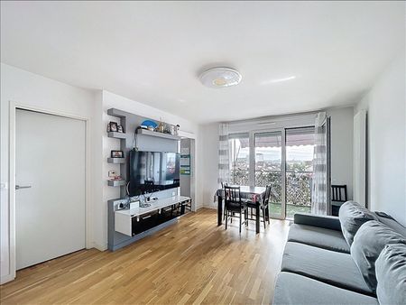 3 pièces - Meublé - 63,33 m² - 3ème étage - Colocation non autorisée - Photo 2