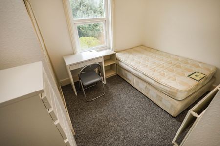 Capstone Road, Bournemouth, BH8 - Photo 2