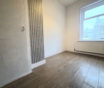 Stoodley Terrace, Halifax - Photo 1