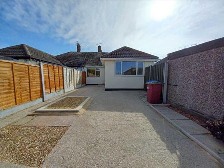 2 bedroom bungalow to rent - Photo 4