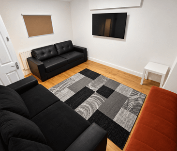 6 bedroom end of terrace house to rent - Photo 2