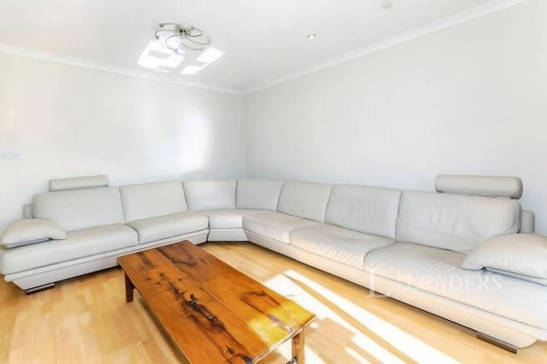 2 bedroom apartment to rent Warrenne Keep, Stamford, PE9 - Photo 1