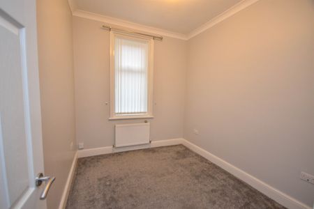 2 bed flat to rent in Gordon Road, South Shields, NE34 - Photo 3