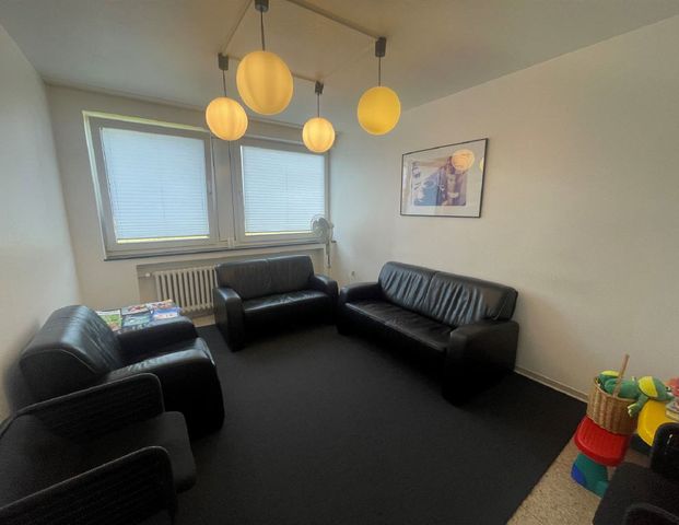 Großzügige Praxisfläche in ruhiger Lage von Hiddenhausen-Schweicheln - Photo 1