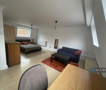 3 bedroom maisonette to rent - Photo 6
