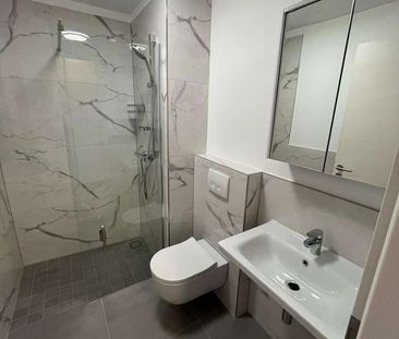 *Exklusive vollmöblierte 1-Zimmer-Neubauwohnung in erstklassiger Da... - Foto 1