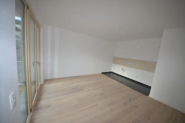 Erstbezug ab 15.09.2024 - Wohnung im 3. OG mit Balkon ! - Foto 1