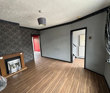 3 bed Terraced in Nethan Drive , Aveley, RM15 4RH - Photo 4