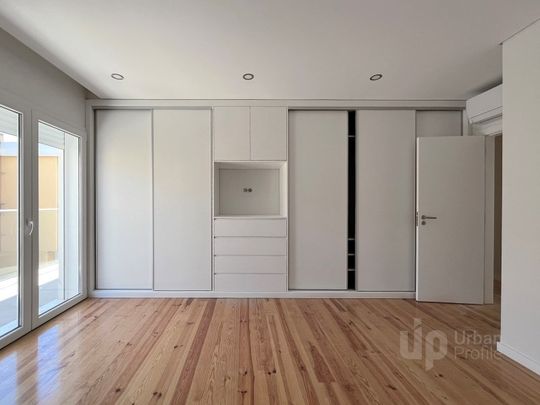 Apartamento T3+1 em Lisboa - Photo 1