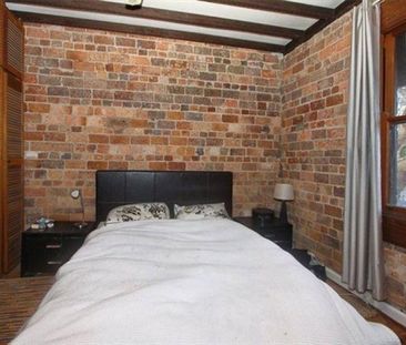 Character-filled semi, moments to Annandale village & Hinsby Park - Photo 2