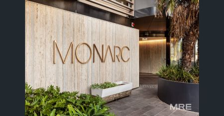 Views of Albert park lake - Photo 4