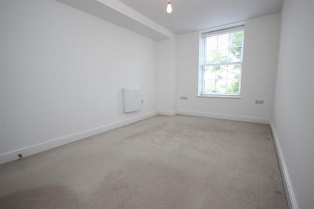 2 bed Flat for let - Photo 4