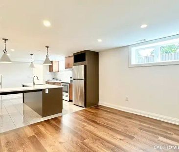 2-32 Warbeck Pl, Toronto, Ontario M9R 3C3 | 32 Warbeck Pl, Toronto - Photo 1