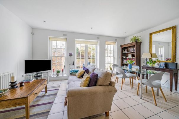 Feathers Place, Greenwich SE10 - Photo 1