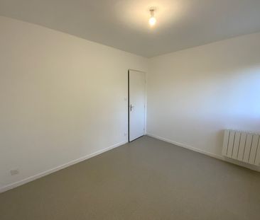 Location Appartement 2 pièces 70m² - Photo 3