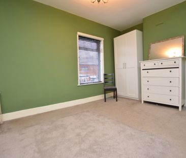 2 Bedroom Terraced House - Photo 3