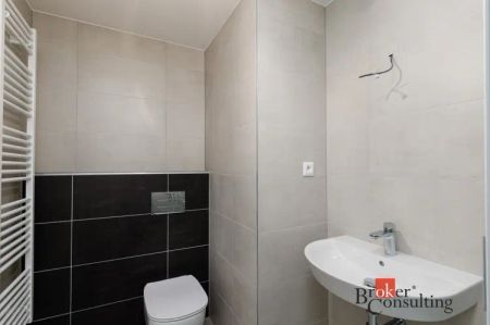 Pronájem bytu 1+kk 27 m - Fotografie 2